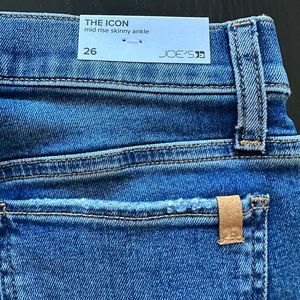 JOE’S JEANS MID RISE SKINNY ANKLE SIZE 26